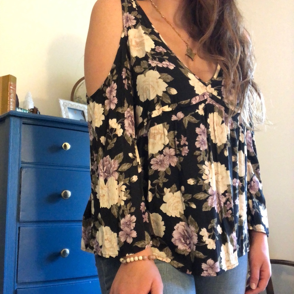 Floral Blouse - Picture 2 of 2